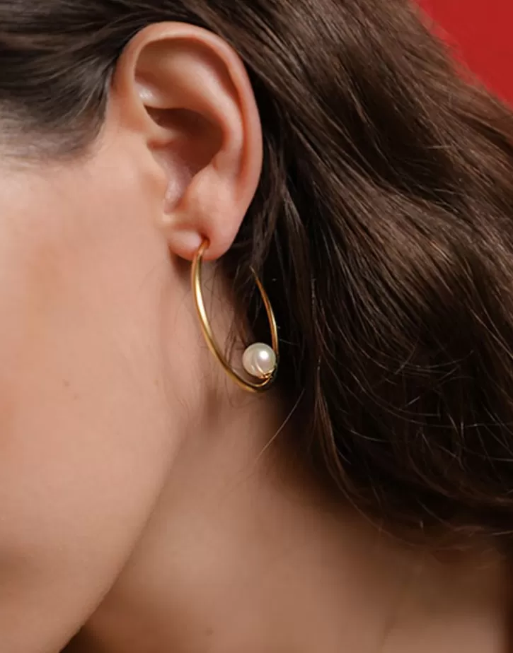 alba_hoop_earrings_gold_plated_4.webp Sale Majorica Alba Hoop Earrings Gold Plated