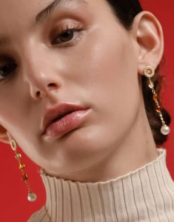 algaida_golden_long_earrings_with_pearl_and_amber_murano_glass_5.webp Hot Majorica Algaida Golden Long Earrings With Pearl And Amber Murano Glass