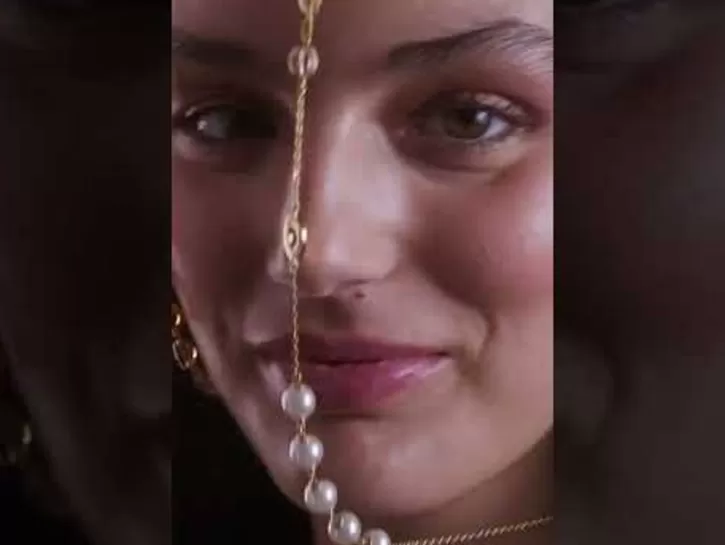 Flash Sale Majorica Algaida Long Fish Wire Earrings, Golden And Amber