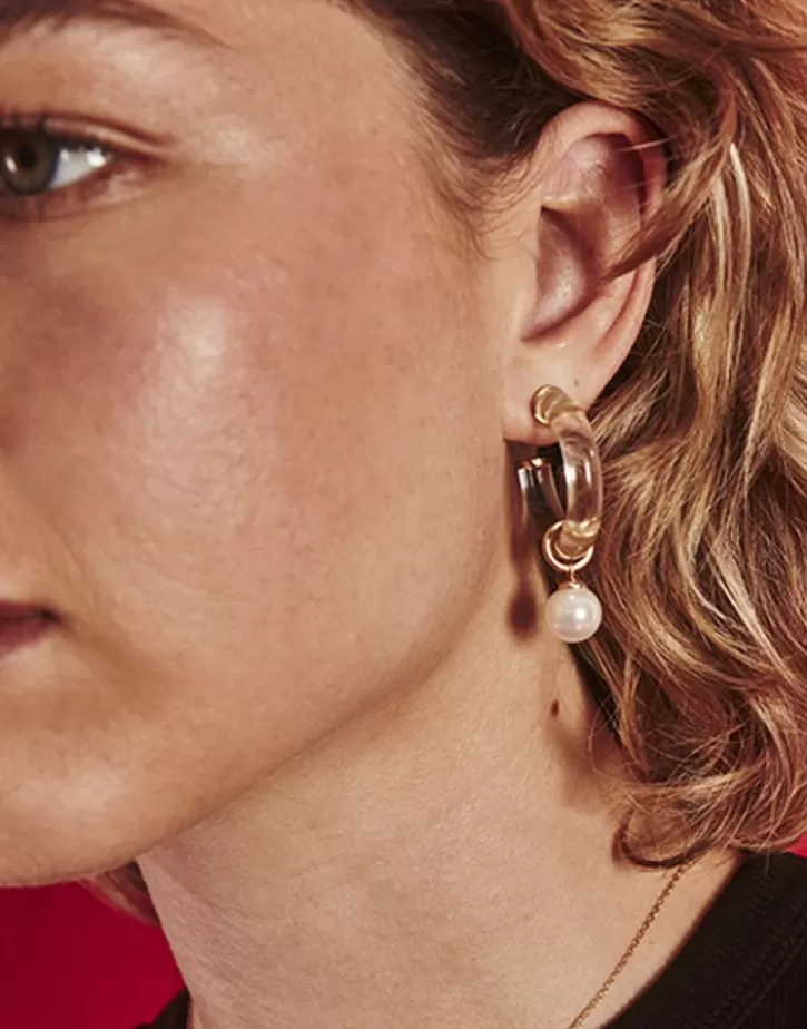 ayla_golden_earrings_in_highresistance_glass_2.webp Fashion Majorica Ayla Golden Earrings In High-Resistance Glass