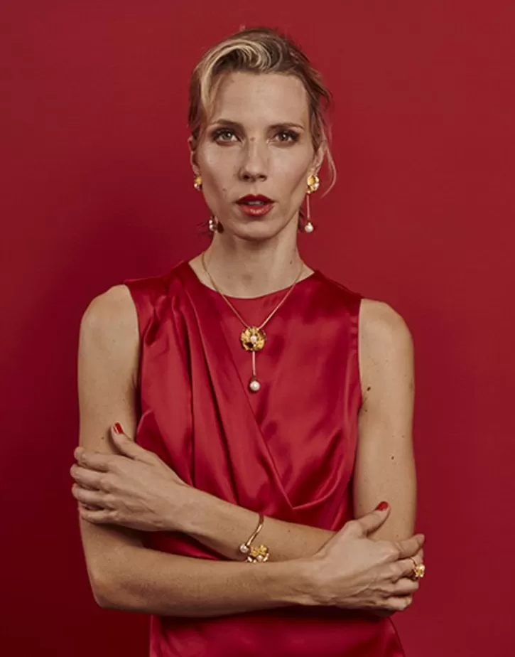 clavelina_white_pearl_chain_necklace_7.webp Fashion Majorica Clavelina White Pearl Chain Necklace