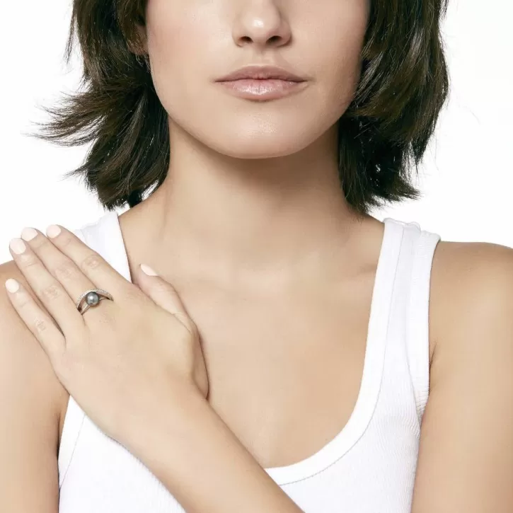 Shop Majorica Cross Ring Exquisite Gray Pearl