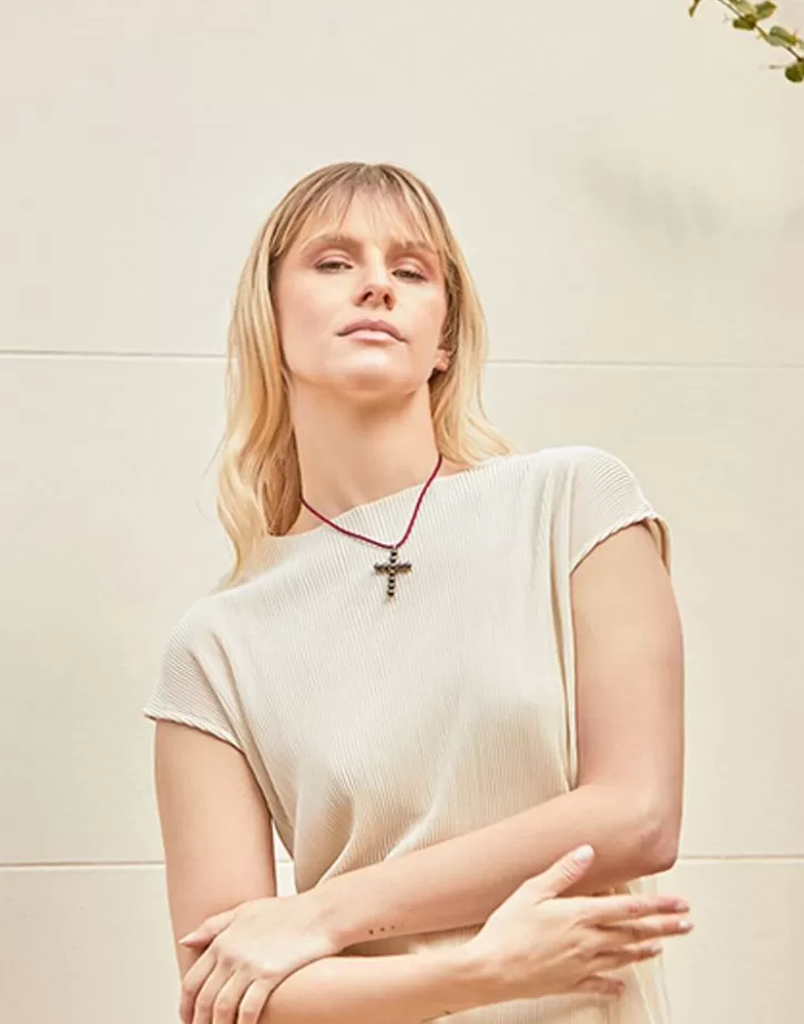 crosses_collection_gold_pendant_with_tahiti_pearl_5.webp Online Majorica Crosses Collection Gold Pendant With Tahiti Pearl