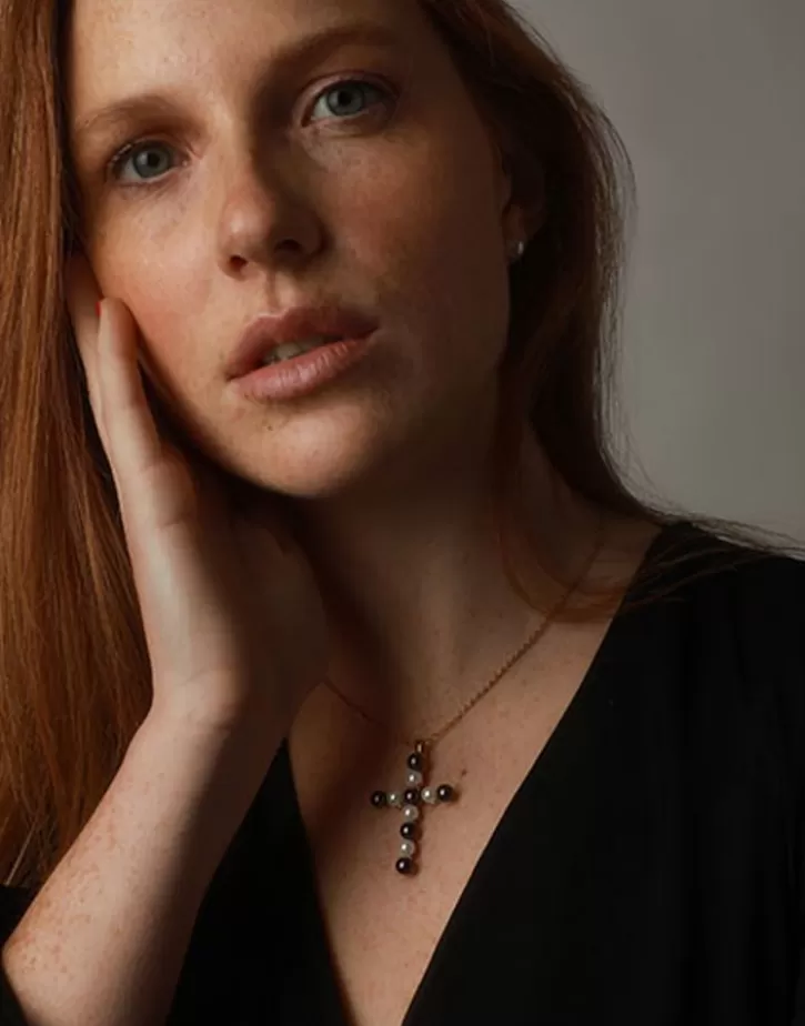 crosses_collection_gold_pendant_with_white_and_tahiti_pearl_5.webp Cheap Majorica Crosses Collection Gold Pendant With White And Tahiti Pearl