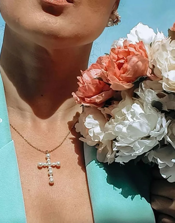 crosses_collection_gold_pendant_with_white_pearl_3.webp Cheap Majorica Crosses Collection Gold Pendant With White Pearl