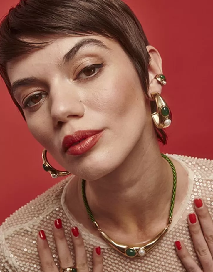 gold_feme_big_hoop_earrings_with_pearls_and_green_agates_2.webp Discount Majorica Gold Feme Big Hoop Earrings With Pearls And Green Agates