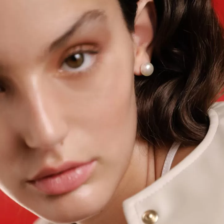 goldplated_silver_earrings_nuada_with_10mm_white_pearl_flattened_round_4.webp Flash Sale Majorica Gold-Plated Silver Earrings Nuada With 10Mm White Pearl Flattened Round