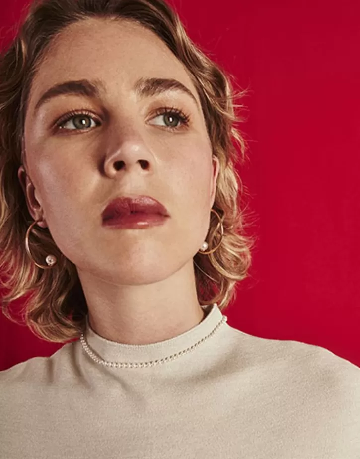 goldplated_silver_necklace_ballet_4_mm_5.webp Shop Majorica Gold-Plated Silver Necklace Ballet 4 Mm