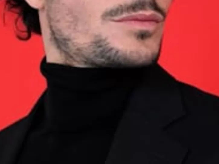 Clearance Majorica Le Club Long Gold Steel Broach With Logo And White Half Pearl