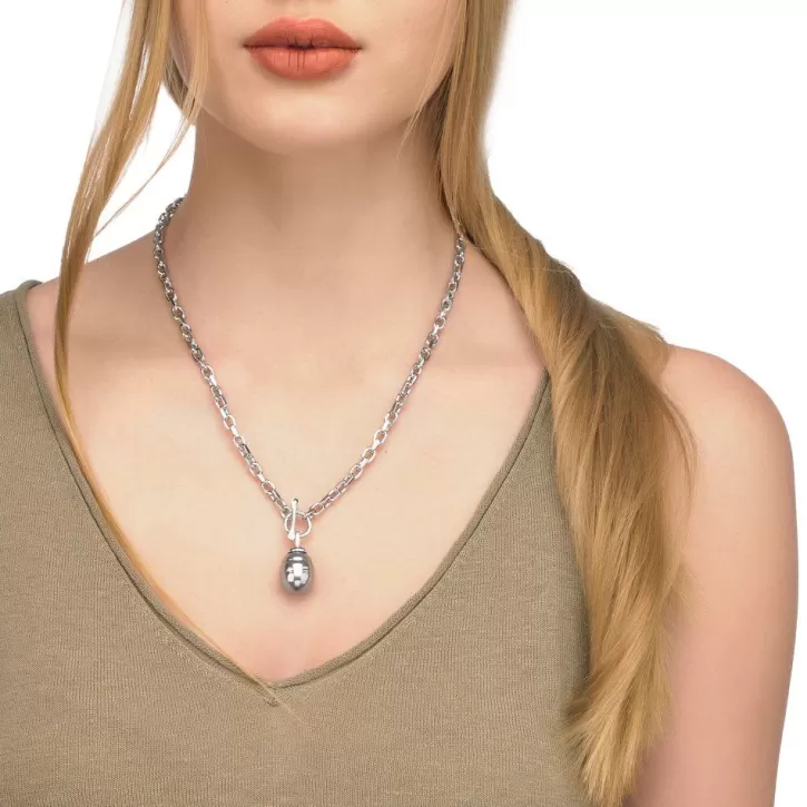 Hot Majorica Necklace Tender