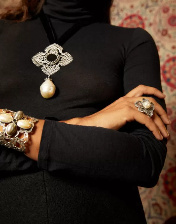 pearl_ring_peregrina_with_filigree_flower_4.webp Cheap Majorica Pearl Ring Peregrina With Filigree Flower