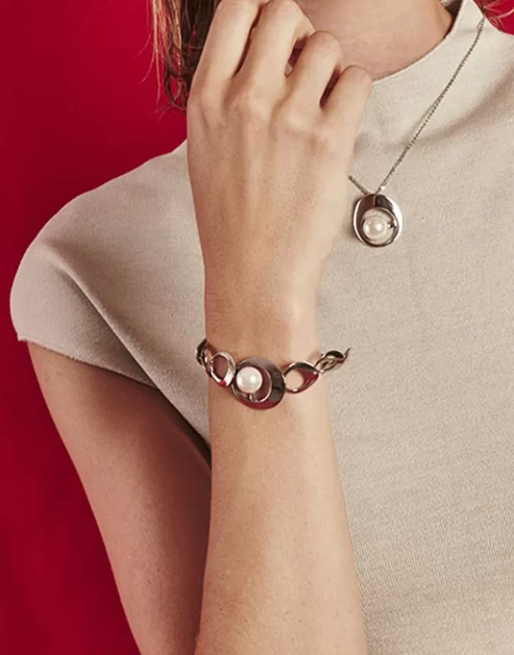 petra_bracelet_in_steel_with_a_white_pearl_2.webp Fashion Majorica Petra Bracelet In Steel With A White Pearl