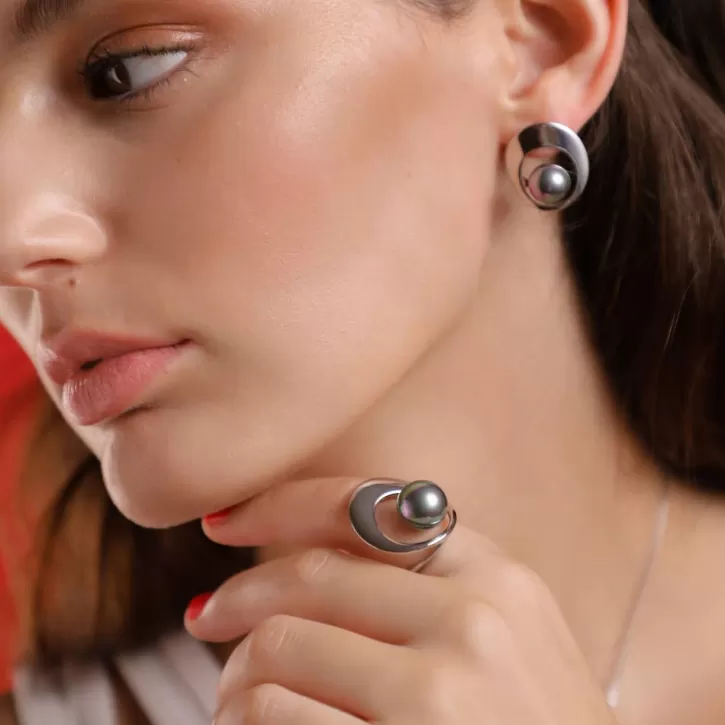 petra_ring_with_grey_pearl_in_steel_2.webp Fashion Majorica Petra Ring With Grey Pearl In Steel