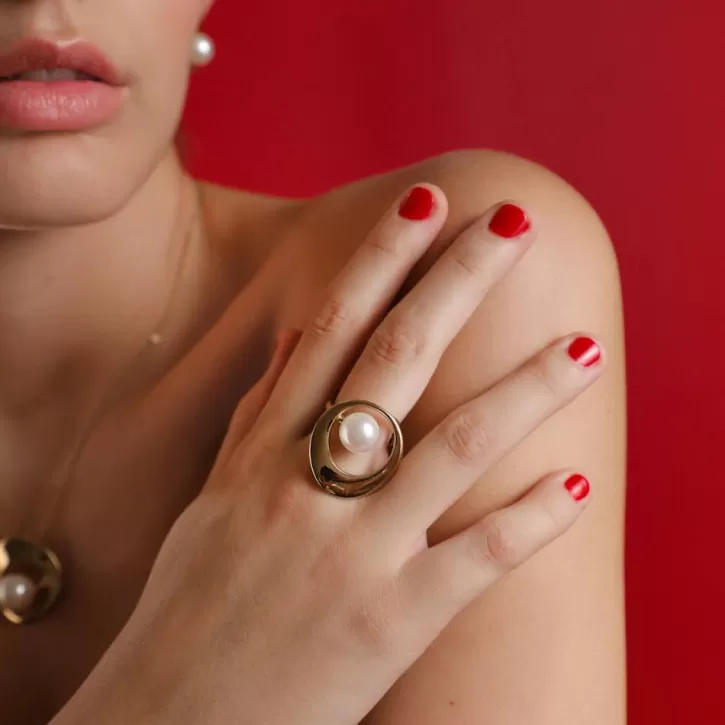 petra_ring_with_pearl_in_gold_steel_4.webp Discount Majorica Petra Ring With Pearl In Gold Steel