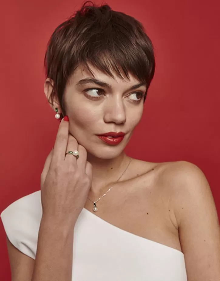 selene_youme_silver_earrings_with_pearl_and_emerald_green_zirconia_2.webp Cheap Majorica Selene You&Me Silver Earrings With Pearl And Emerald Green Zirconia