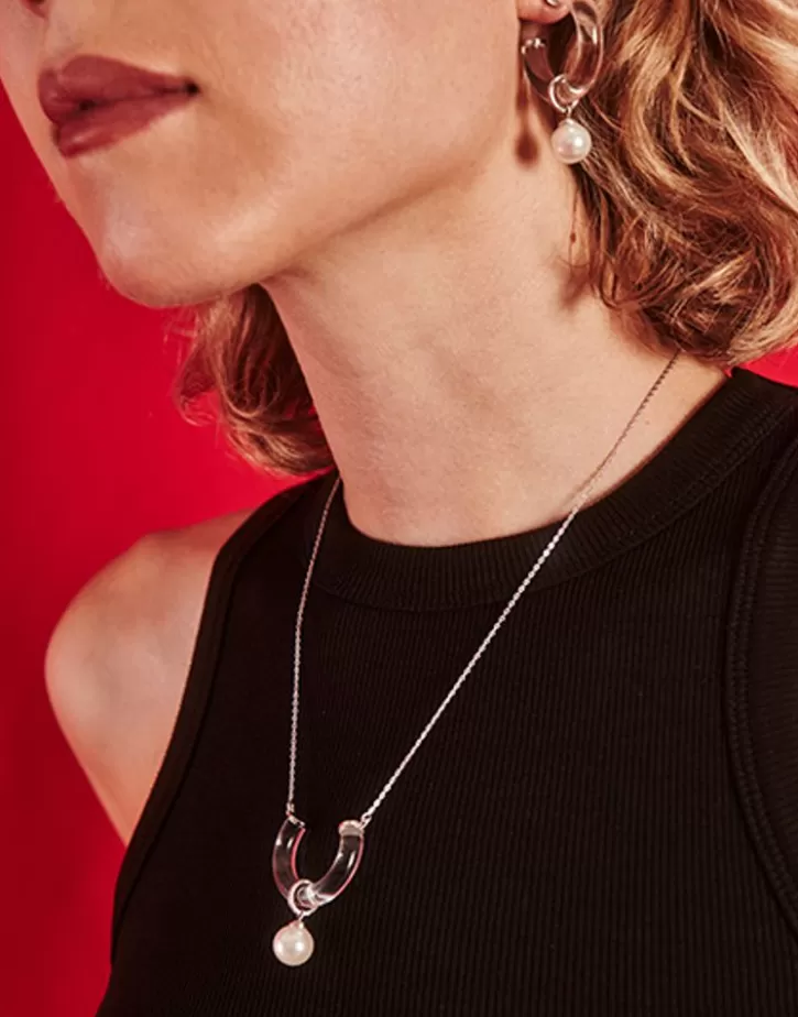 silver_necklace_with_ayla_pendant_in_highresistance_glass_2.webp Shop Majorica Silver Necklace With Ayla Pendant In High-Resistance Glass