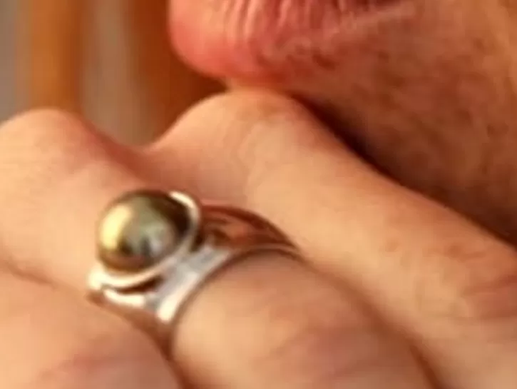 silver_tahiti_ring_with_tahiti_halfball_pearl_2.webp Best Sale Majorica Silver Tahiti Ring With Tahiti Half-Ball Pearl