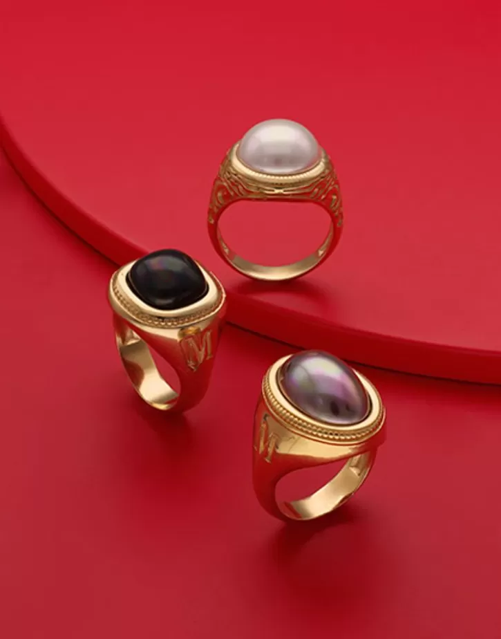 zale_hallmark_ring_with_oval_pearl_in_aubergine_4.webp Shop Majorica Zale Hallmark Ring With Oval Pearl In Aubergine